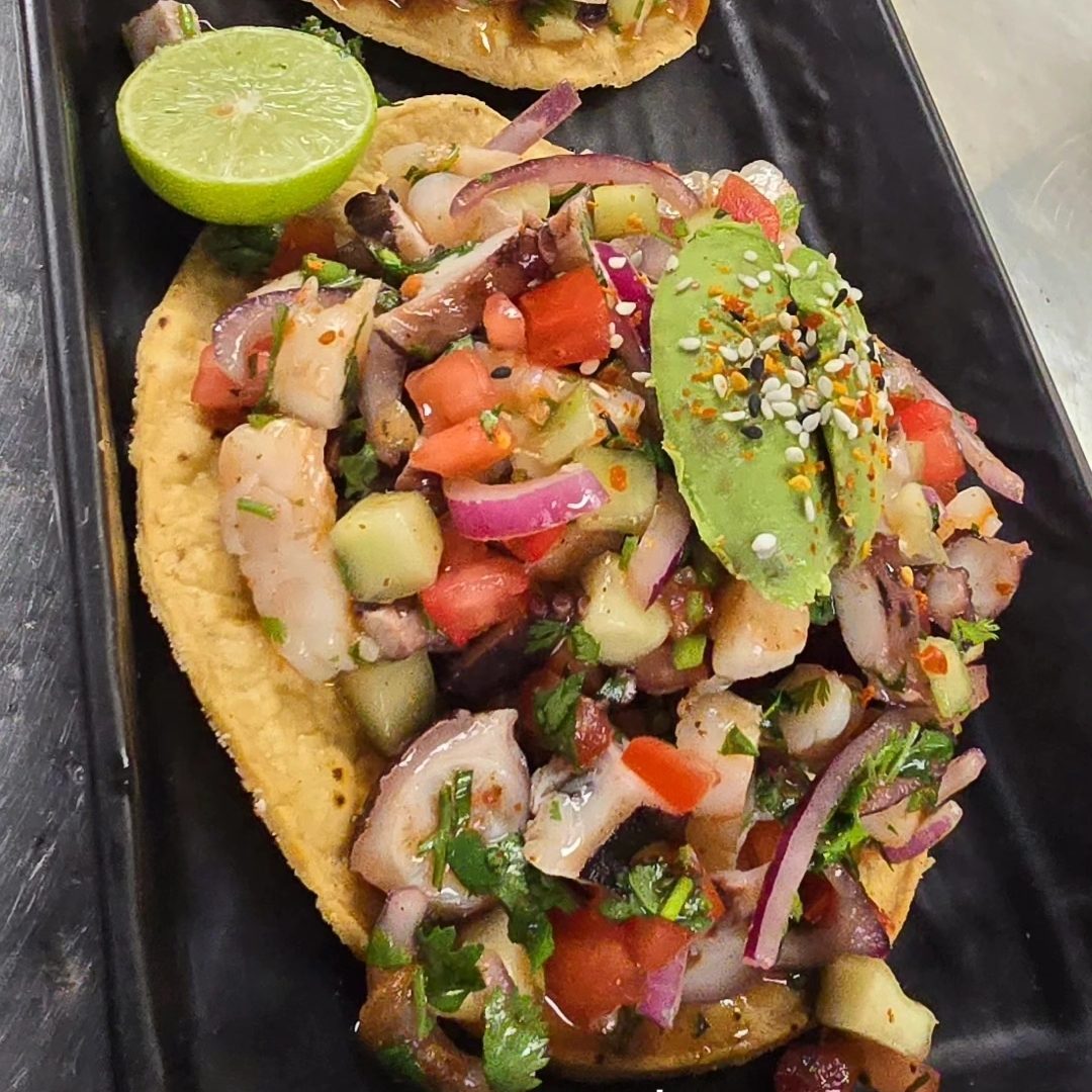 Tostadota De Camaron Y Pulpo.